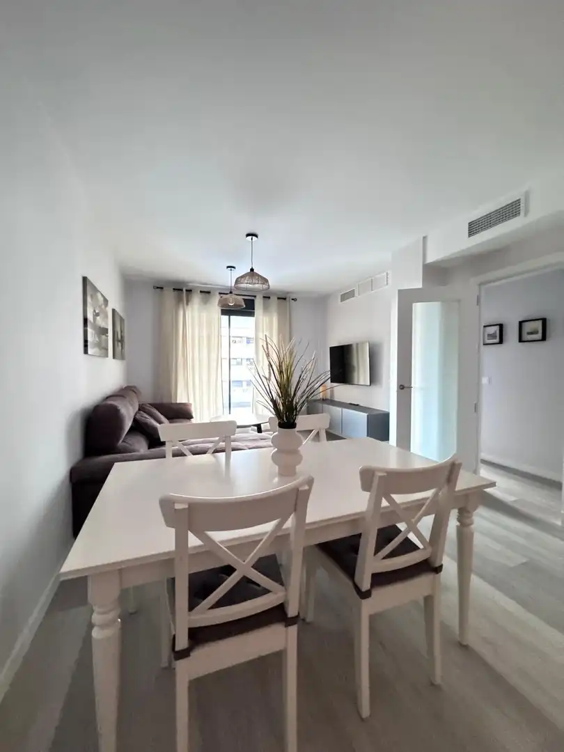 Wohnzimmer von Wohnung zur Miete in Jerez de la Frontera mit Klimaanlage, Heizung und Privatgarten