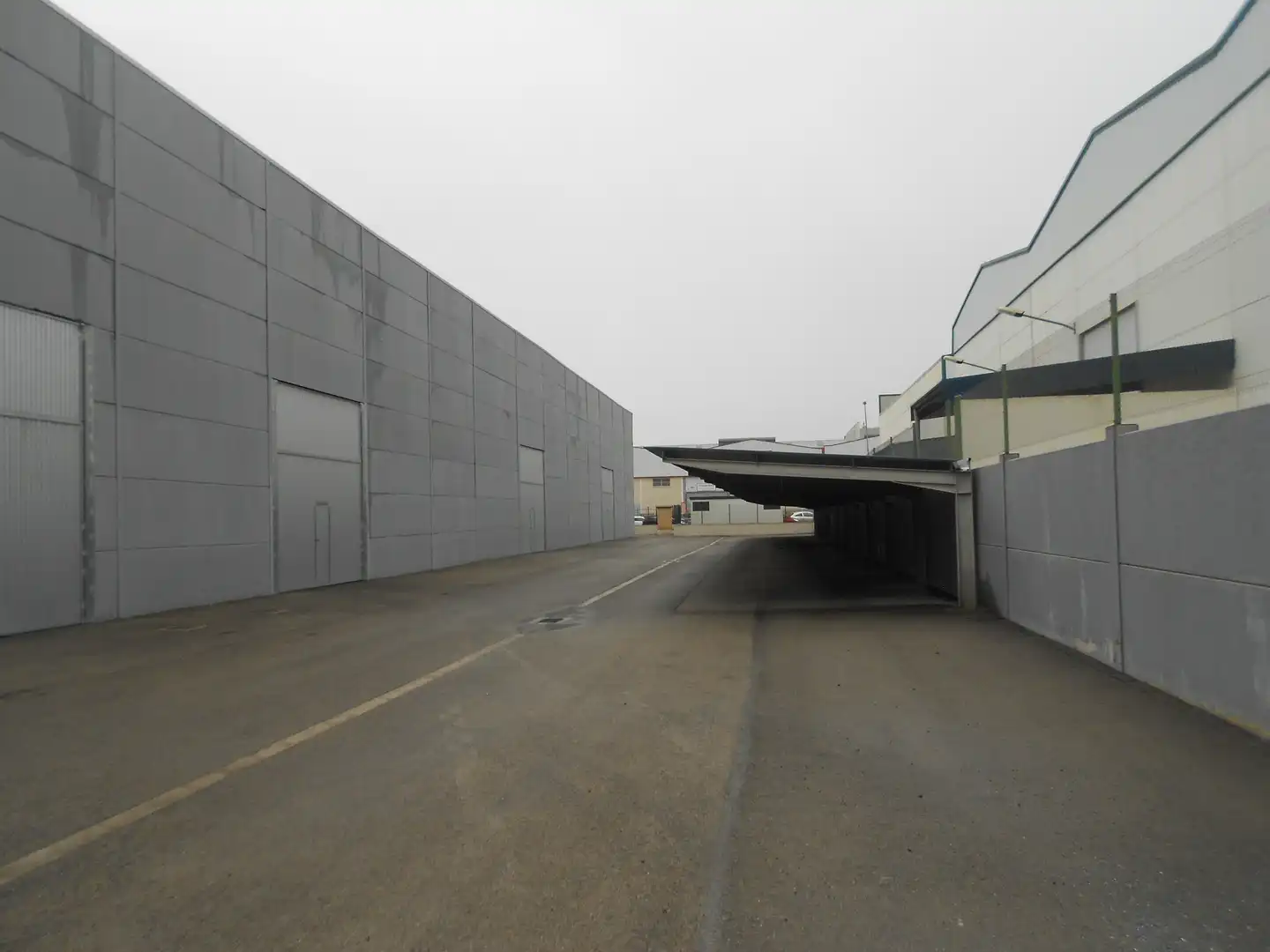 Vista exterior de Terreno industrial en venta en Chiva