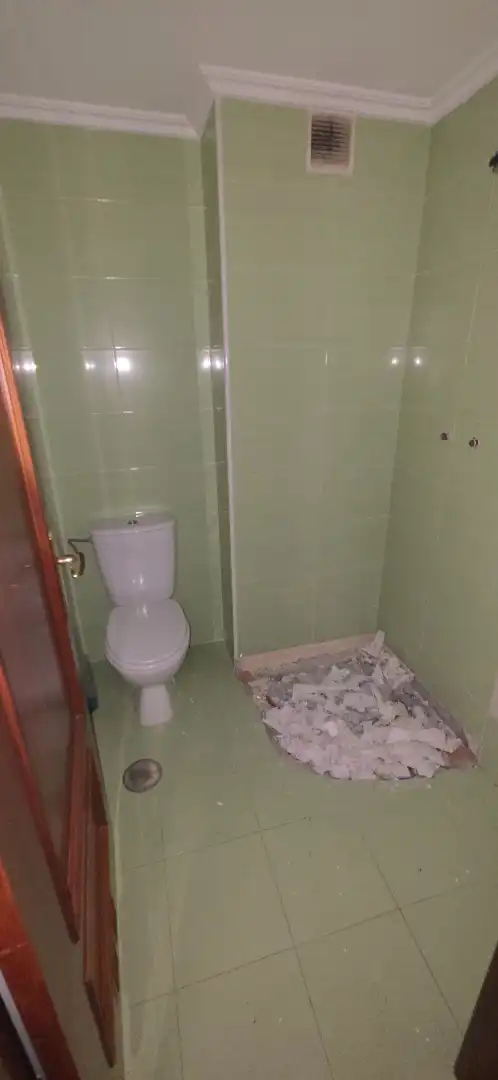 Bathroom of Flat for sale in San Martín del Rey Aurelio  with Heating and Terrace