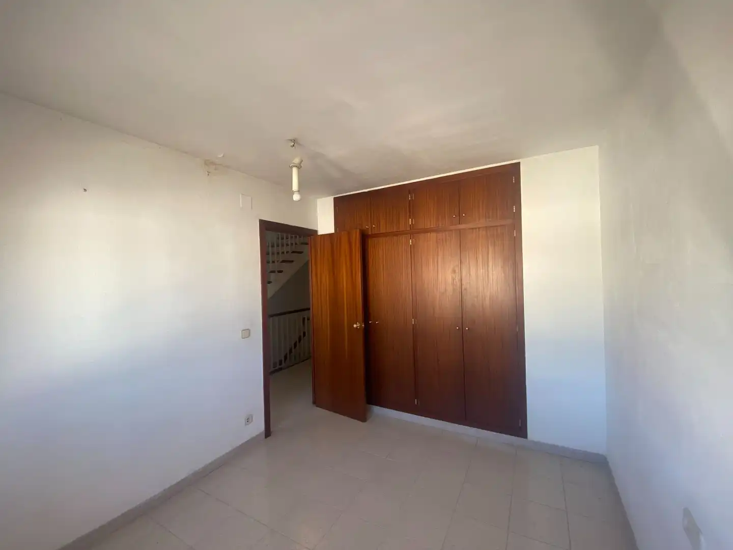 Casa adosada en venta en Girona con Calefacción, Jardín privado y Terraza