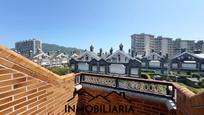 Vista exterior de Casa o xalet en venda en Laredo amb Calefacció, Jardí privat i Terrassa
