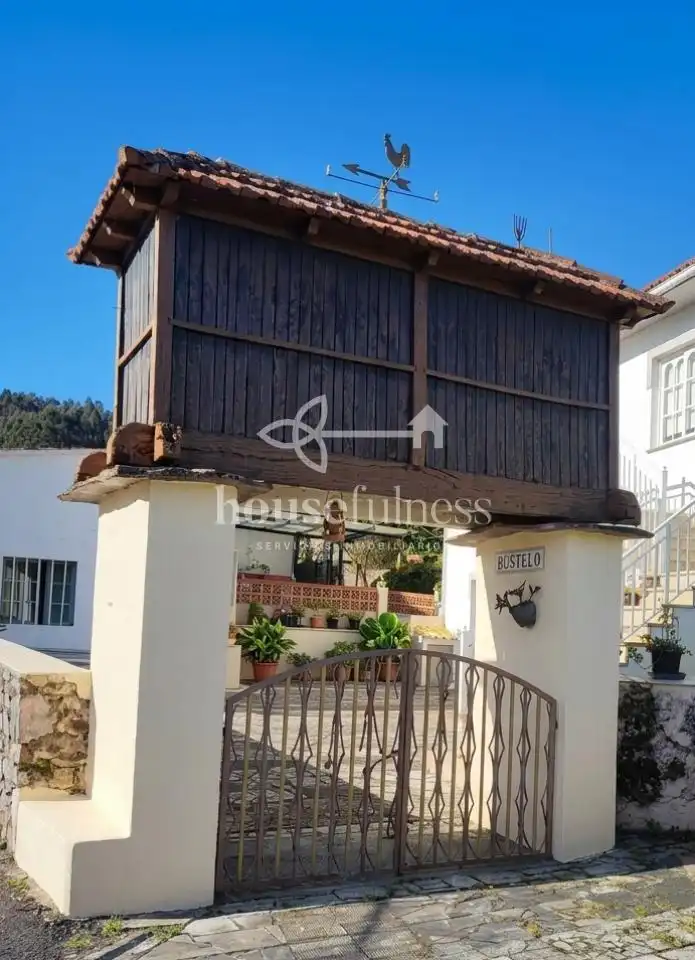 Casa o chalet en venta en Ferrol con Jardín privado, Terraza y Trastero