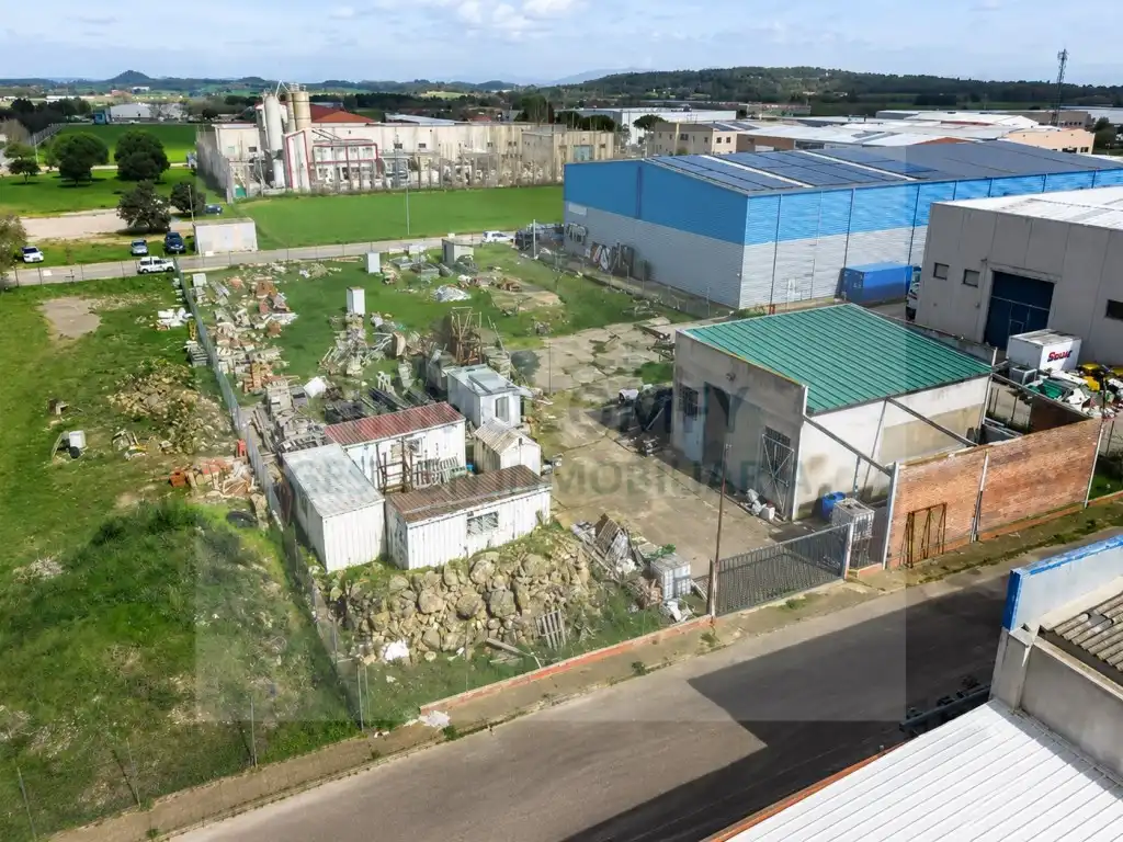 Nau industrial en venda en Forallac