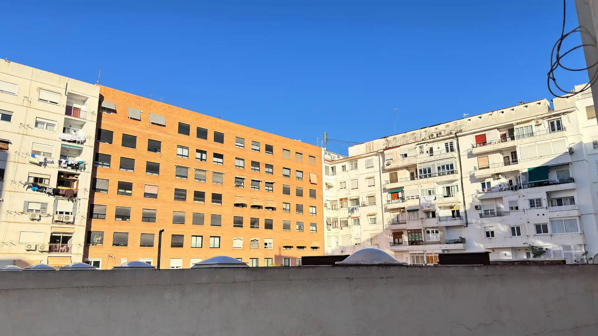 Exterior view of Apartments for sale in Valencia  with Air Conditioner, Heating and Parquet flooring