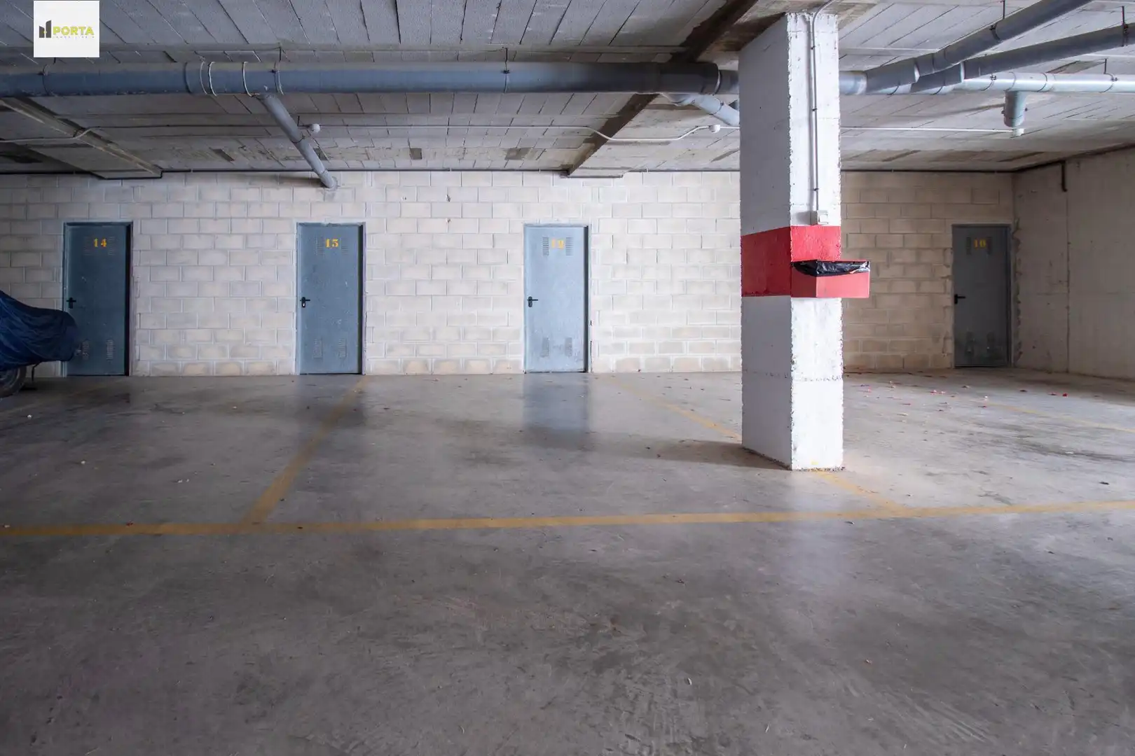 Parkplatz von Maisonette zum Verkauf in Sanlúcar de Barrameda mit Gemeinschaftspool