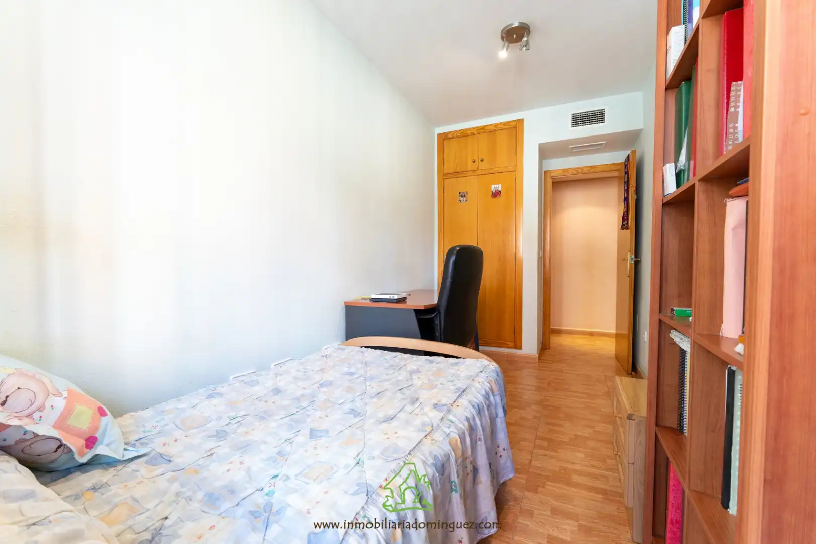 Habitación de Piso en venta en Murcia con Aire acondicionado, Terraza y Trastero
