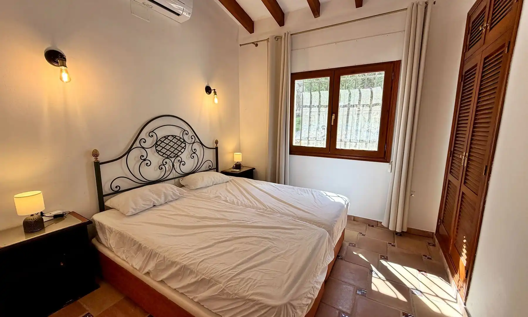 Habitación de Casa o chalet en venta en Dénia con Aire acondicionado, Calefacción y Jardín privado