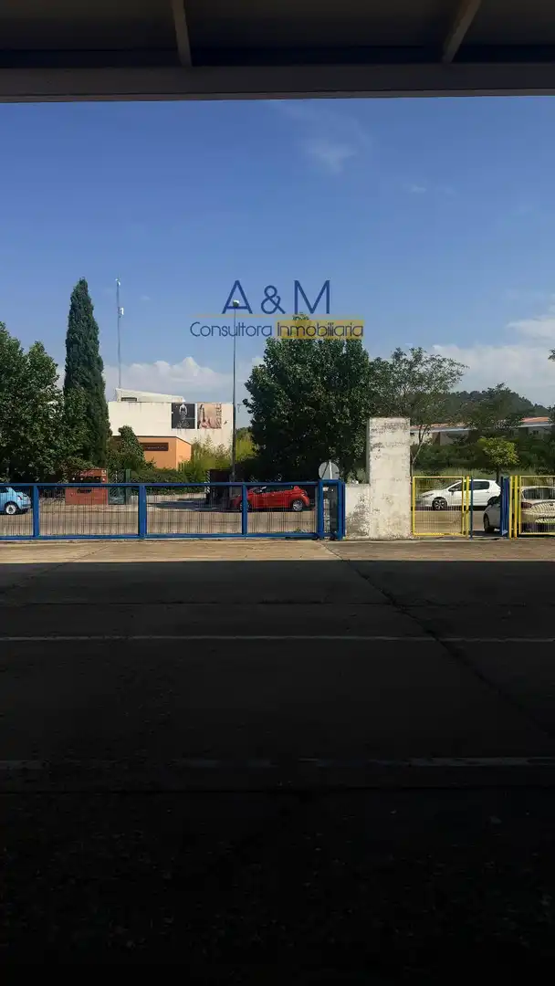 Aparcament de Nau industrial de lloguer en Cistérniga