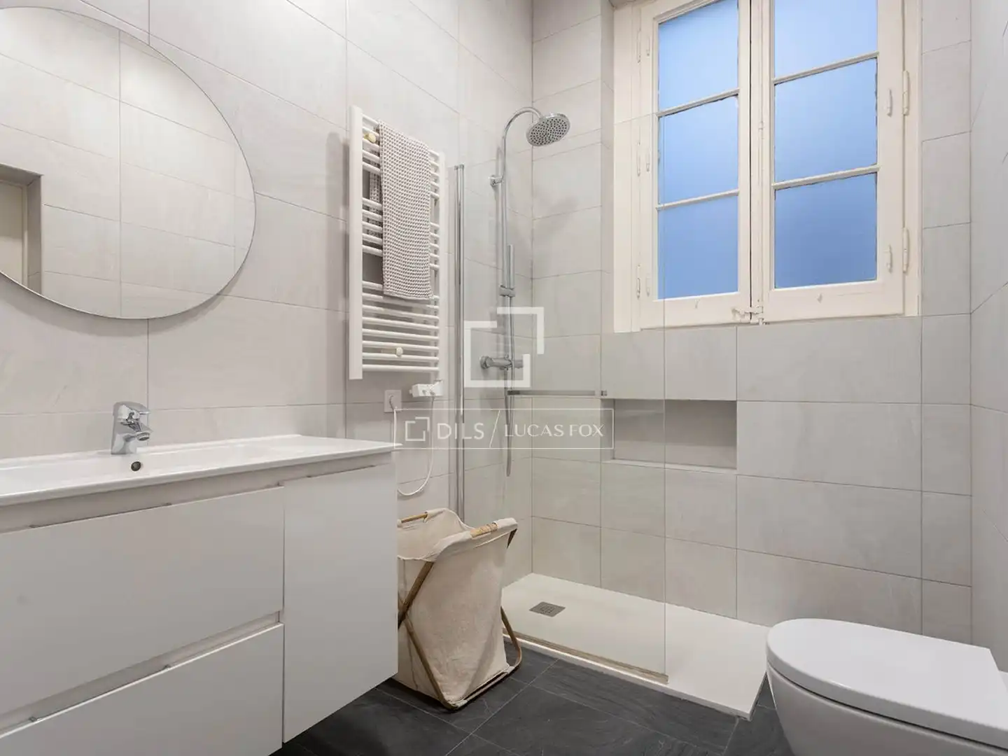 Baño de Piso en venta en Barcelona con Aire acondicionado, Calefacción y Amueblado