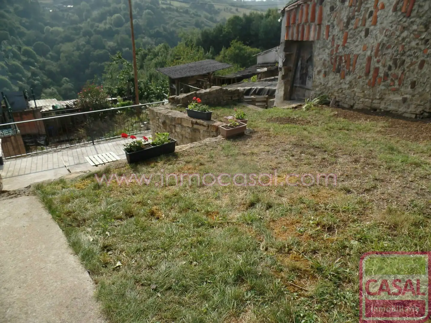 Casa o chalet de alquiler en Oviedo  con Calefacción, Terraza y Trastero