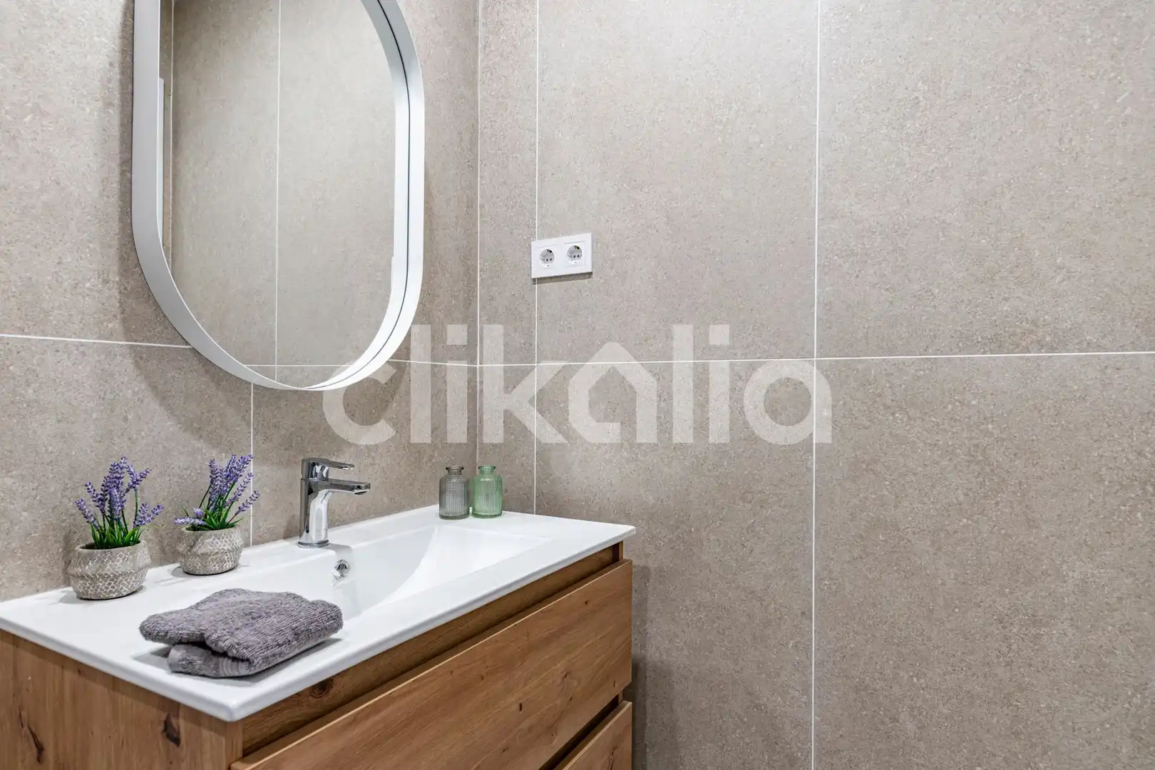 Baño de Piso en venta en Barcelona con Aire acondicionado, Calefacción y Terraza