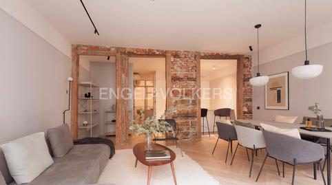 Photo 2 of Flat for rent in Calle del Pez, Universidad - Malasaña,  Madrid Capital