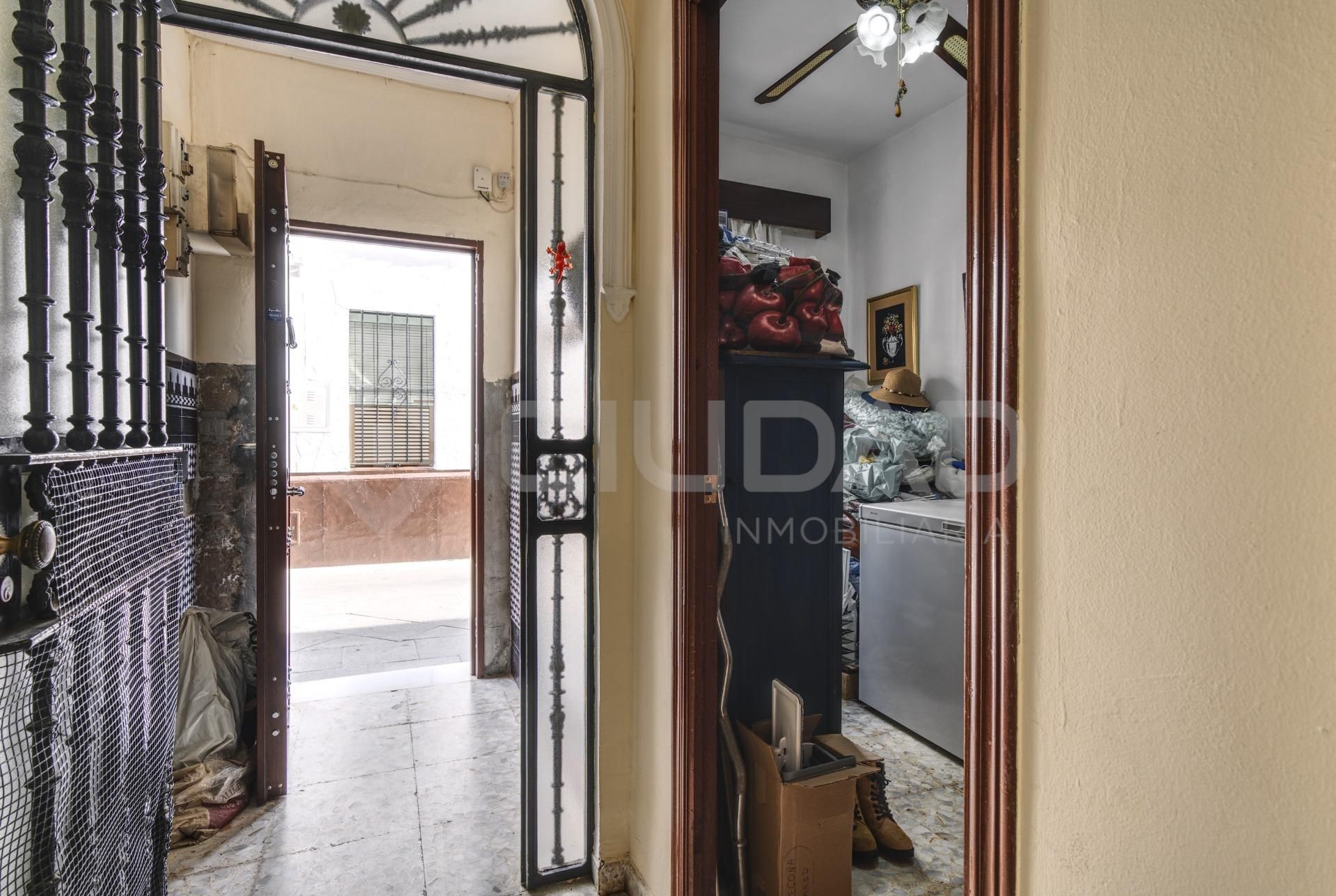 House or chalet for sale in Coria del Río