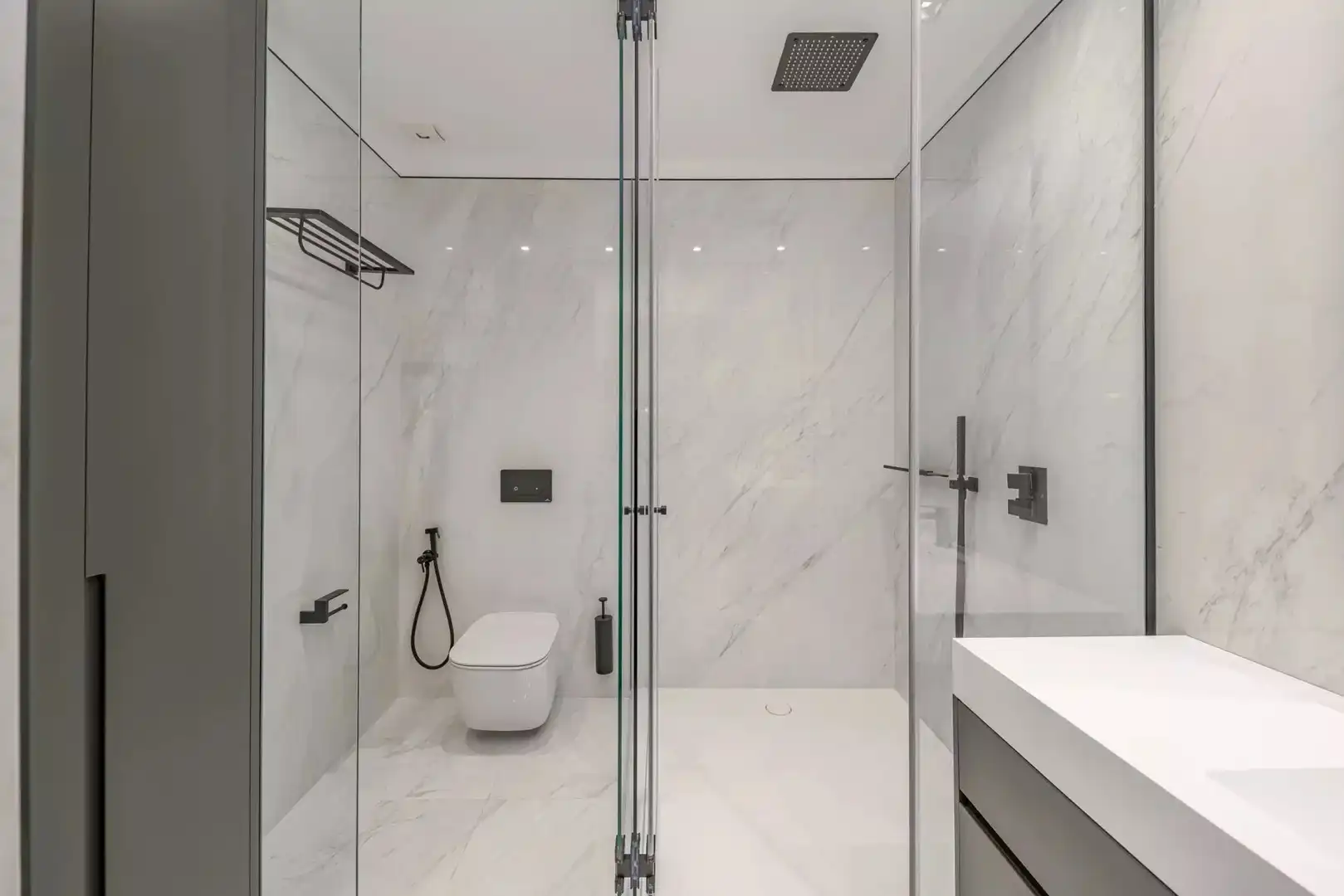 Badezimmer von Wohnung zum Verkauf in Madrid mit Klimaanlage, Heizung und Abstellraum