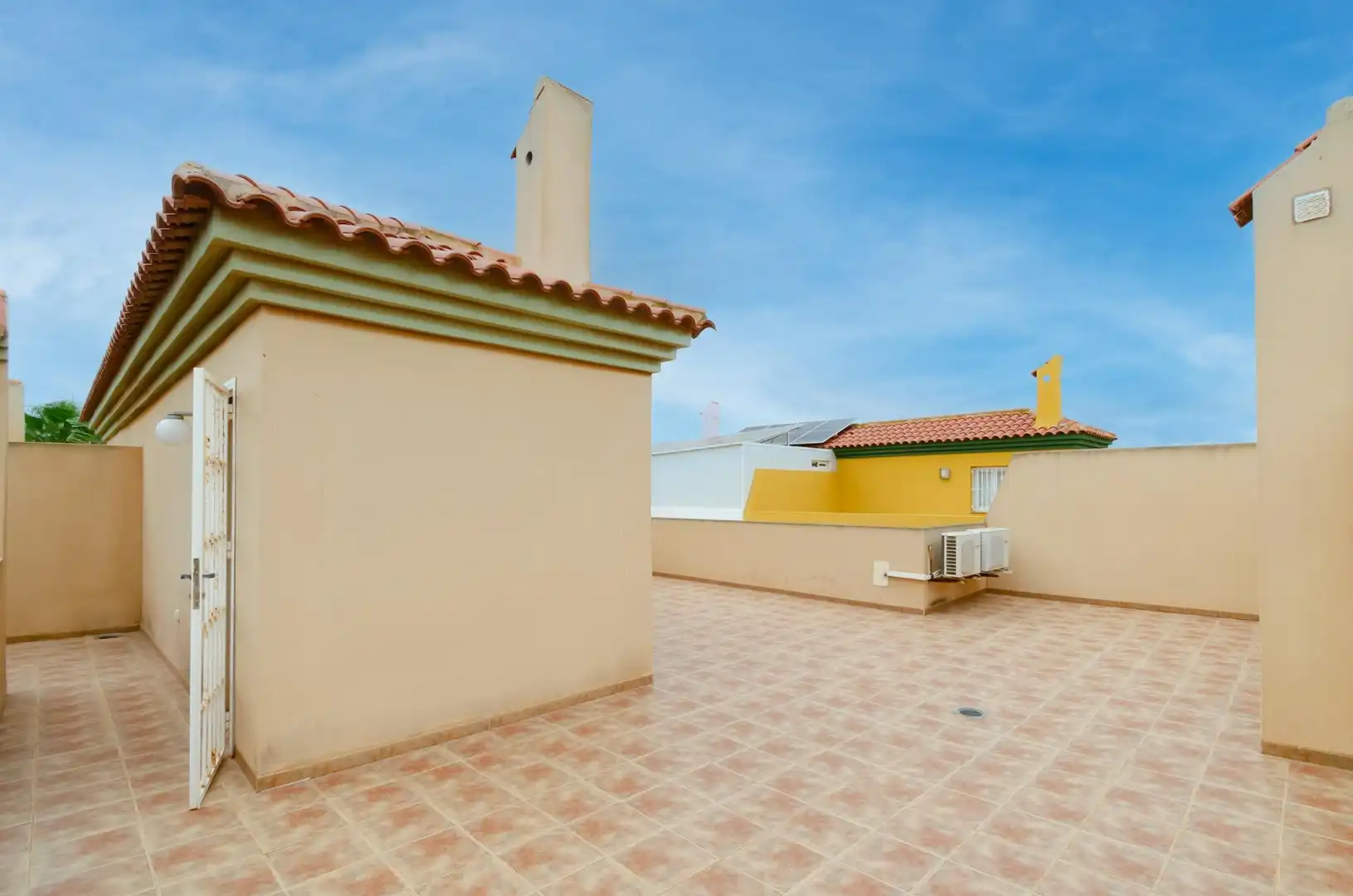 Terrace of Houses for sale in Cartagena  with Air Conditioner, Terrace and Storage room