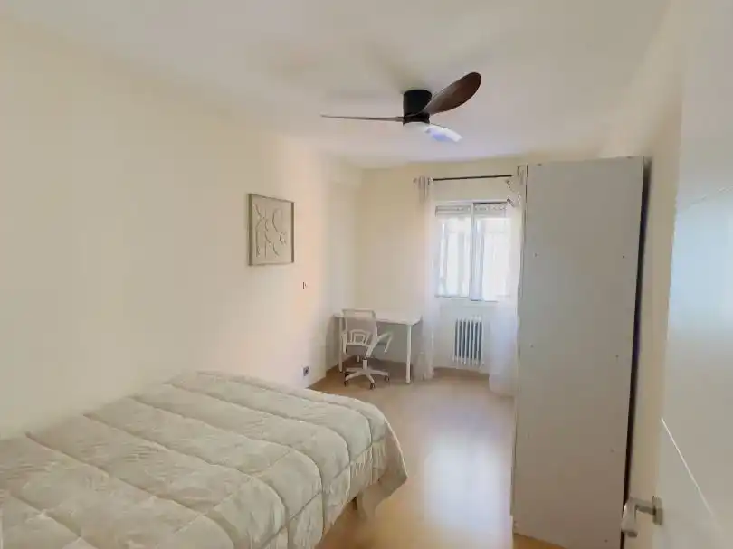 Schlafzimmer von Wohnung zur Miete in Alcalá de Henares