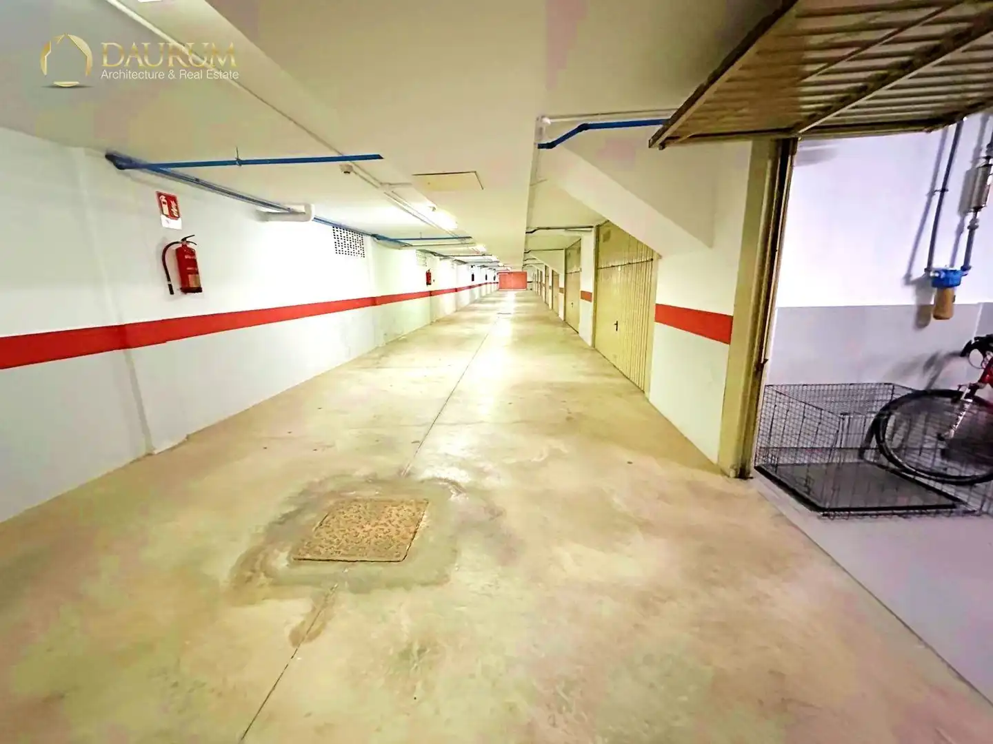 Aparcament de Casa adosada en venda en Alicante / Alacant amb Aire condicionat, Calefacció i Jardí privat