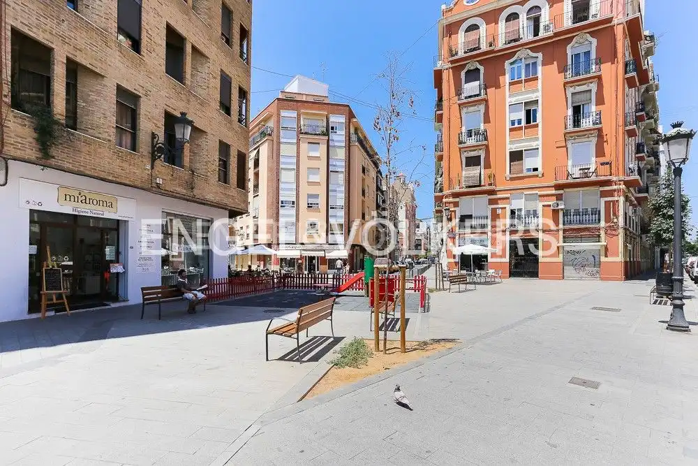 Exterior view of Flat for sale in Valencia  with Air Conditioner, Heating and Parquet flooring