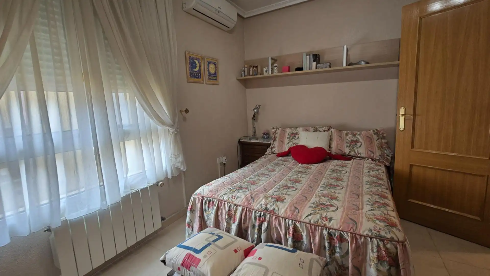 Habitación de Casa o chalet en venta en Elda con Aire acondicionado, Jardín privado y Terraza