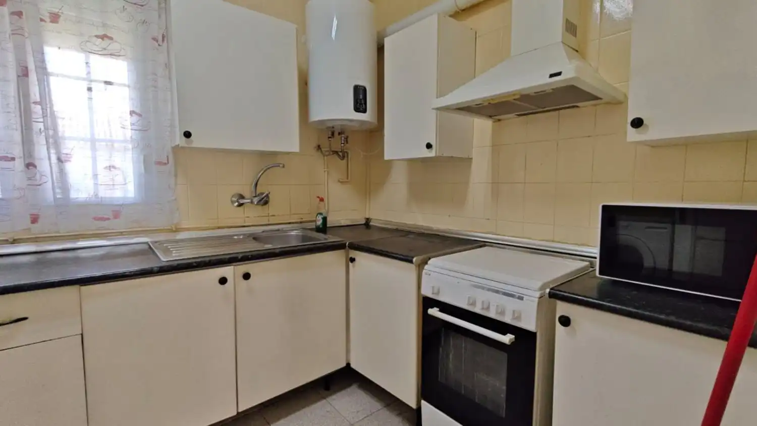 Cocina de Piso en venta en Granada con Aire acondicionado y Balcón