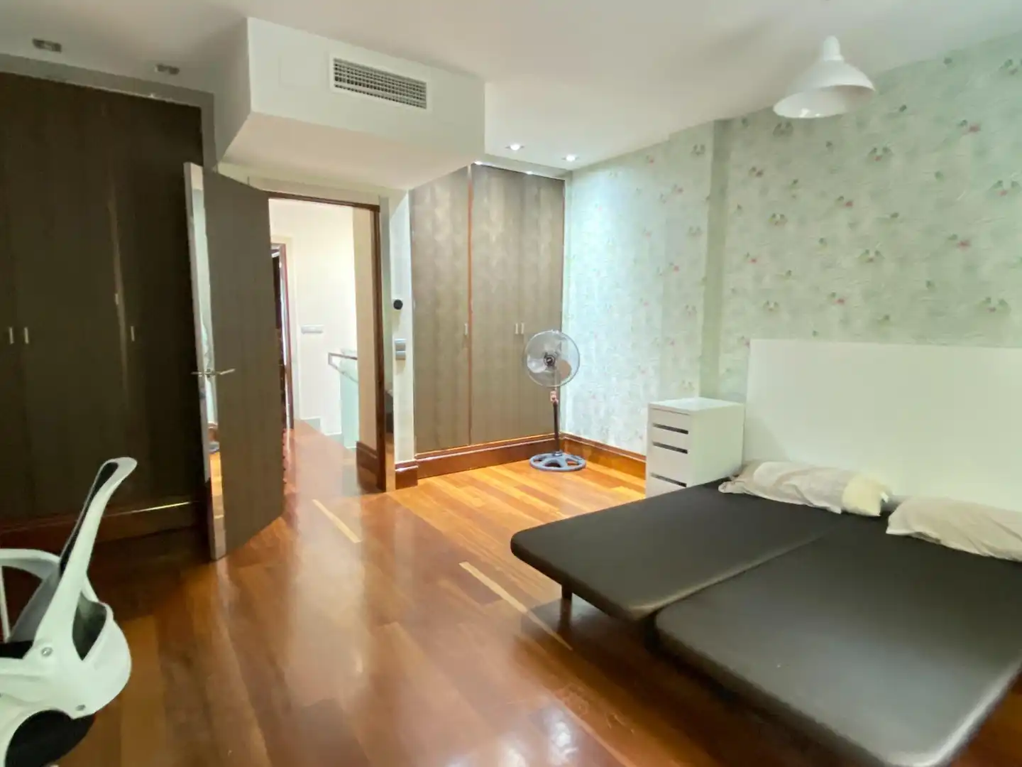 Habitación de Piso en venta en Cádiz con Aire acondicionado