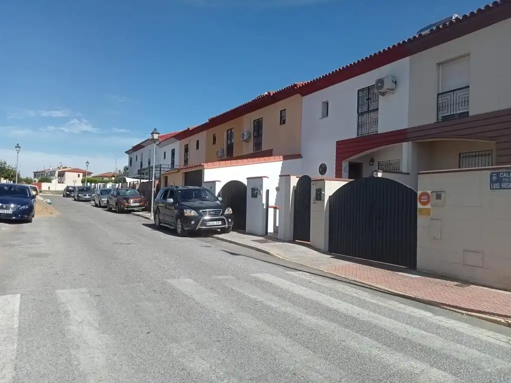 Exterior view of Houses for sale in Mairena del Aljarafe