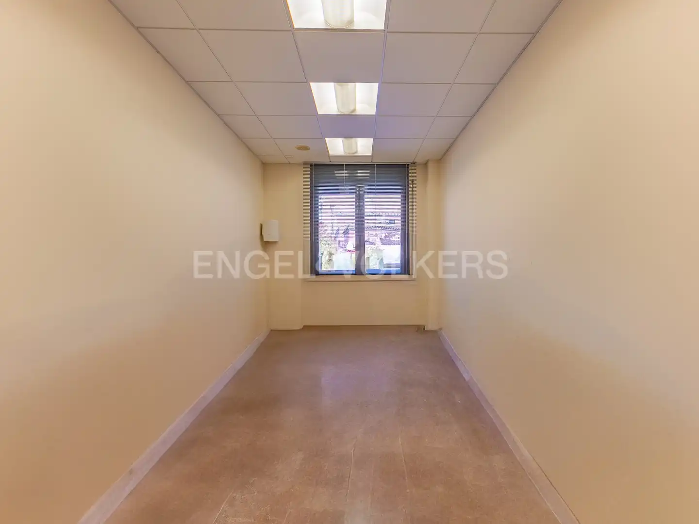 Flat for sale in Manresa  with Air Conditioner, Heating and Balcony