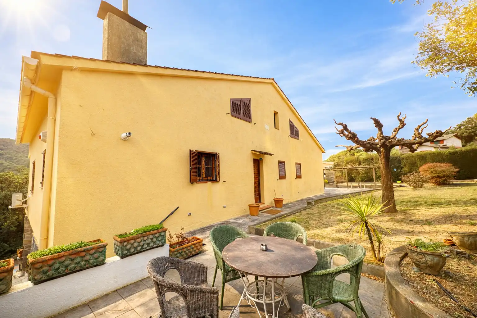 Vista exterior de Casa o xalet en venda en Vallgorguina amb Aire condicionat, Calefacció i Jardí privat