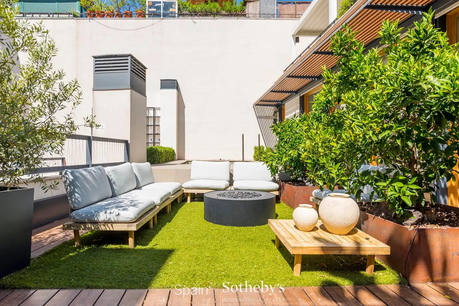 Terraza de Ático en venta en Madrid con Aire acondicionado, Calefacción y Jardín privado
