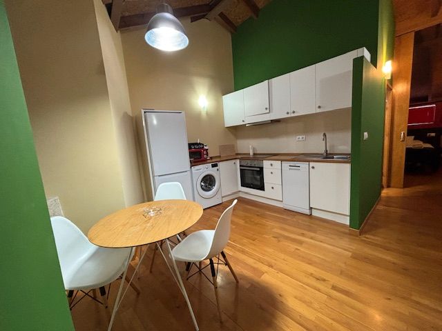 Cocina de Apartamento de alquiler en Ferrol con Calefacción, Parquet y Amueblado