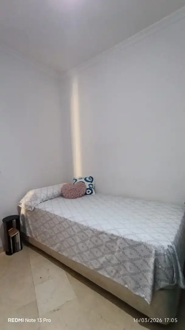 Dormitori de Pis en venda en Huelva amb Moblat i Balcó