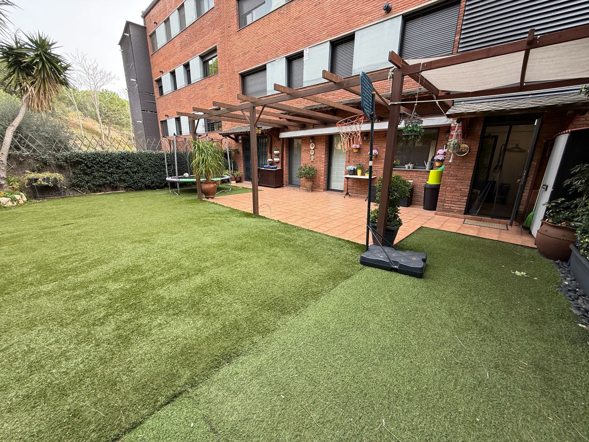 Terraza de Piso en venta en Tiana con Aire acondicionado, Calefacción y Jardín privado