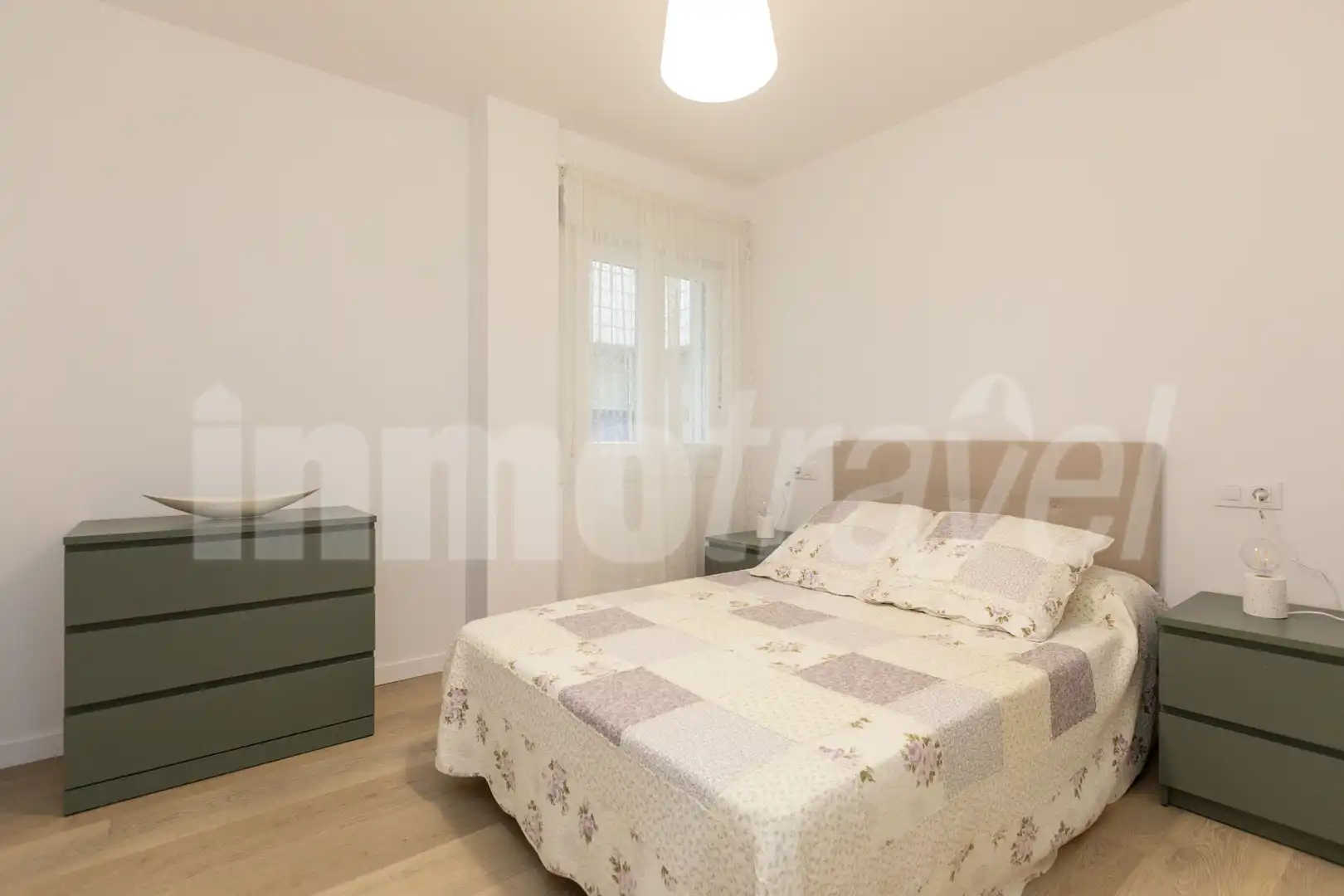 Bedroom of Flat for rent in Sanxenxo  with Heating, Parquet flooring and Furnished