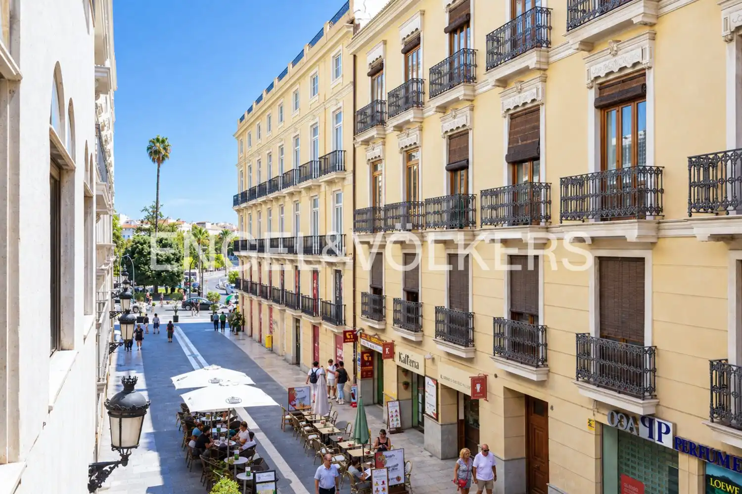 Exterior view of Flat for rent in Valencia  with Air Conditioner, Heating and Parquet flooring