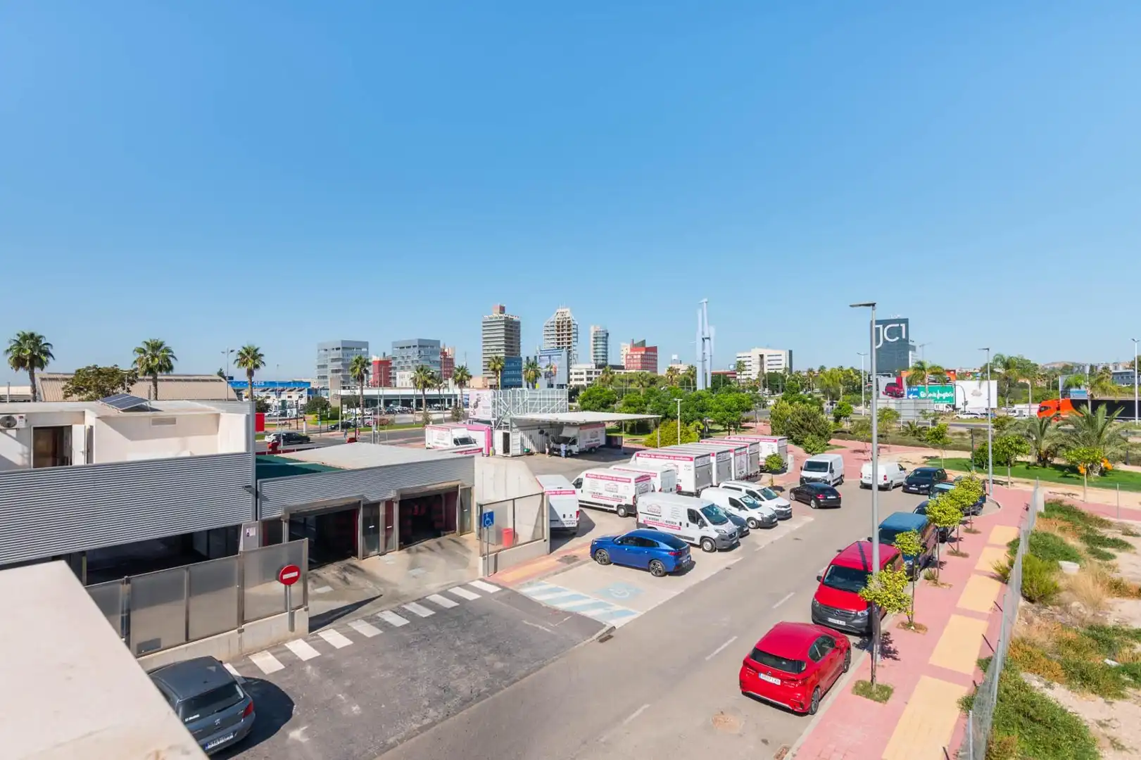 Außenansicht von Maisonette zum Verkauf in Murcia mit Klimaanlage und Terrasse
