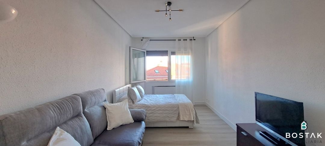 Bedroom of Flat for sale in Bilbao   with Heating