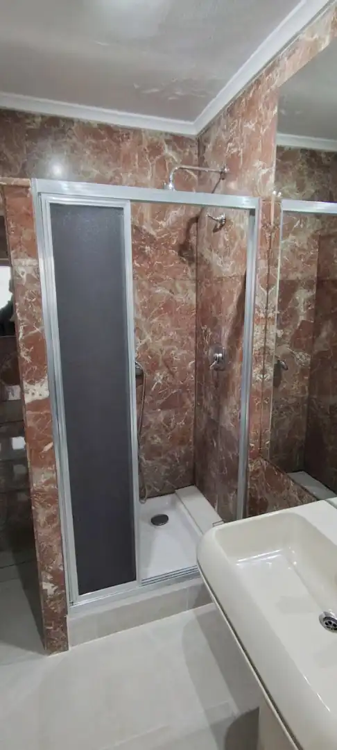Bathroom of Flat for sale in Salamanca  with Heating, Parquet flooring and Furnished