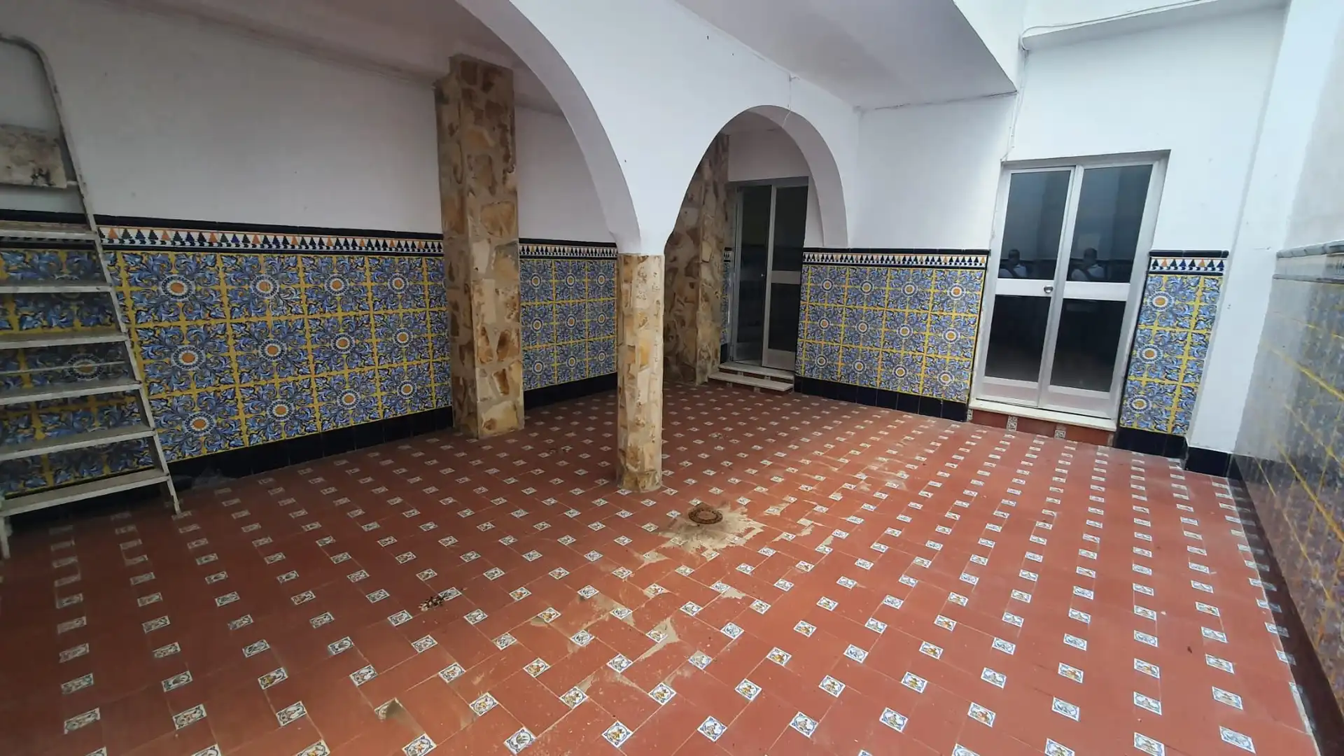 Casa amb terrassa en venda a Fernán-Núñez