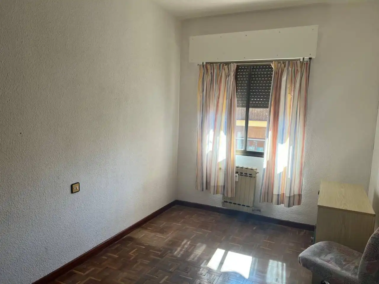 Habitación de Piso de alquiler en Toledo con Calefacción y Amueblado