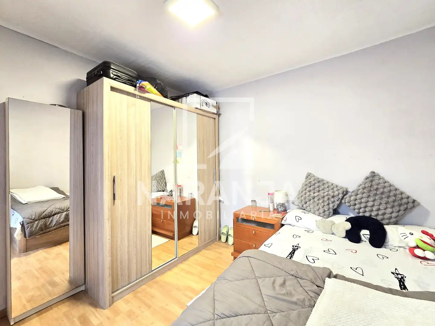 Schlafzimmer von Wohnung zum Verkauf in Santa Coloma de Gramenet mit Balkon