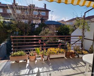 Terrassa de Casa adosada en venda en Castellar del Vallès amb Aire condicionat, Calefacció i Jardí privat