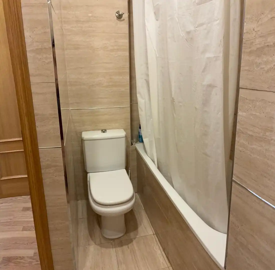 Baño de Ático en venta en Torrent con Aire acondicionado, Calefacción y Jardín privado