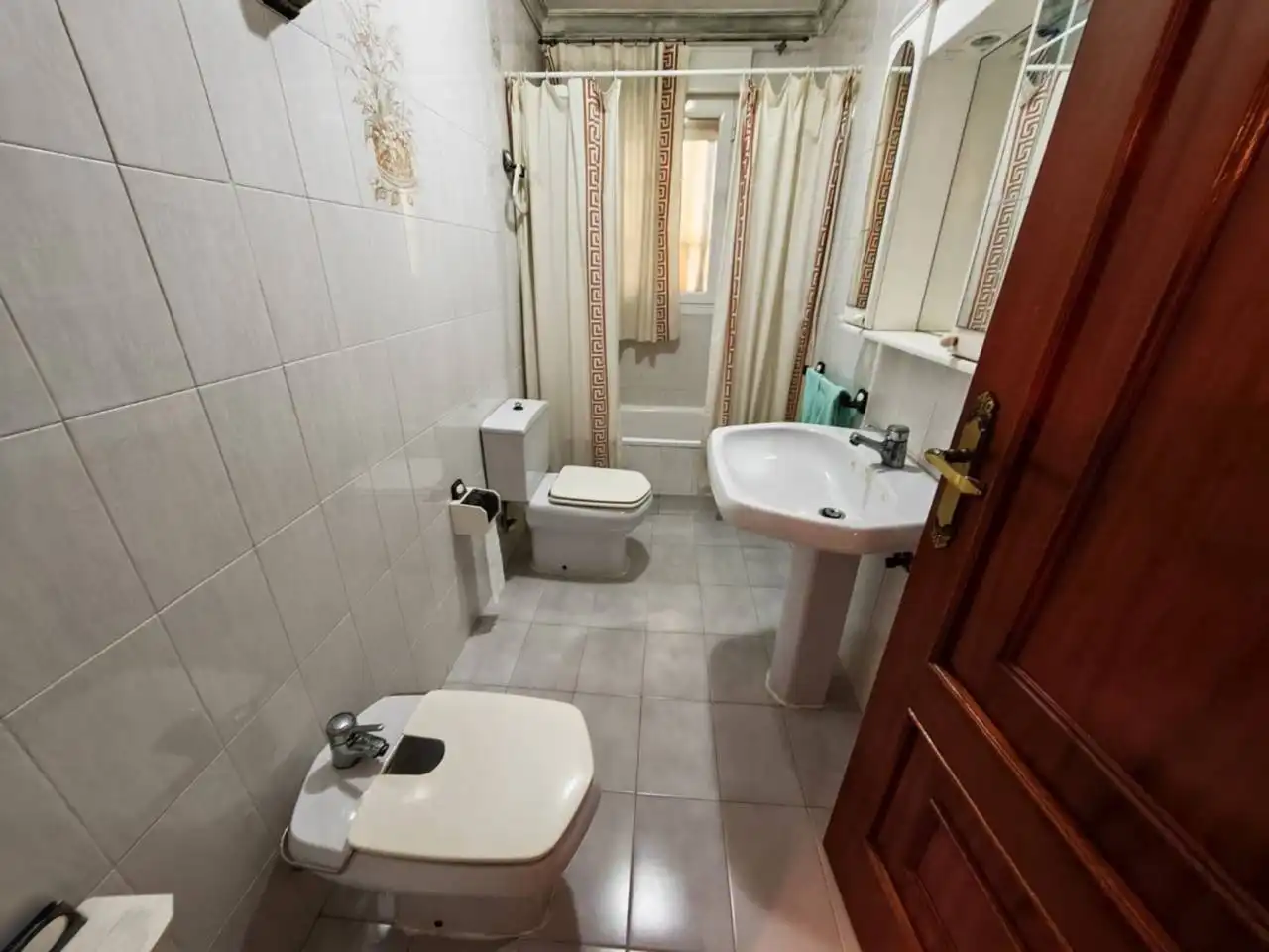 Bathroom of Flat for sale in Huétor Tájar  with Air Conditioner, Heating and Terrace