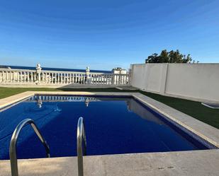 Piscina de Planta baixa en venda en Torremolinos amb Jardí privat, Piscina i Moblat