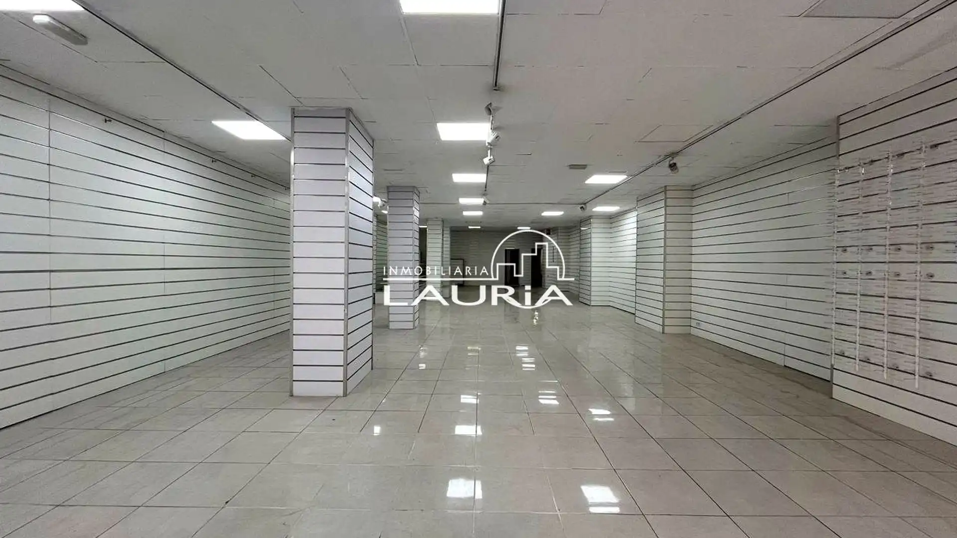 Local de alquiler en  Valencia Capital