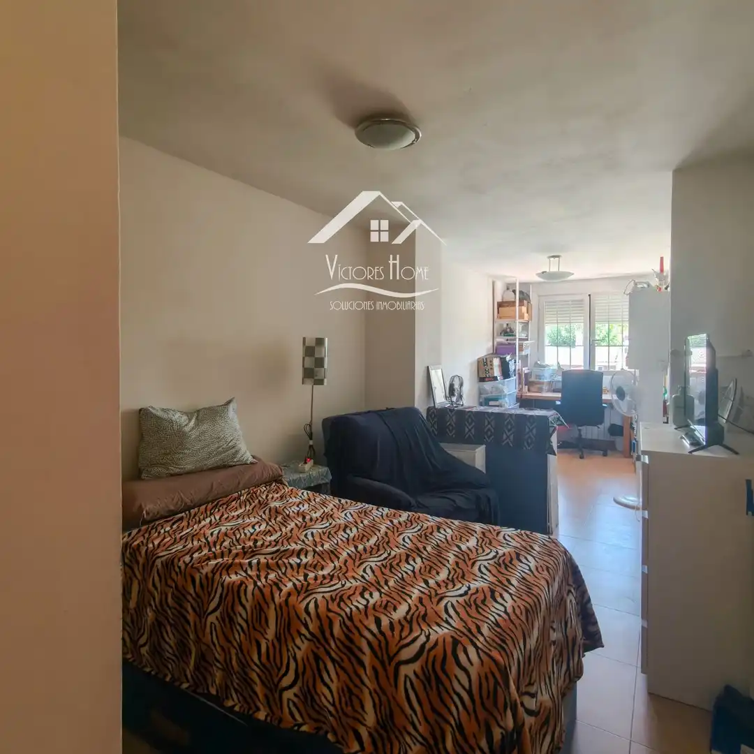 Habitación de Casa adosada en venta en Rivas-Vaciamadrid con Aire acondicionado, Calefacción y Jardín privado