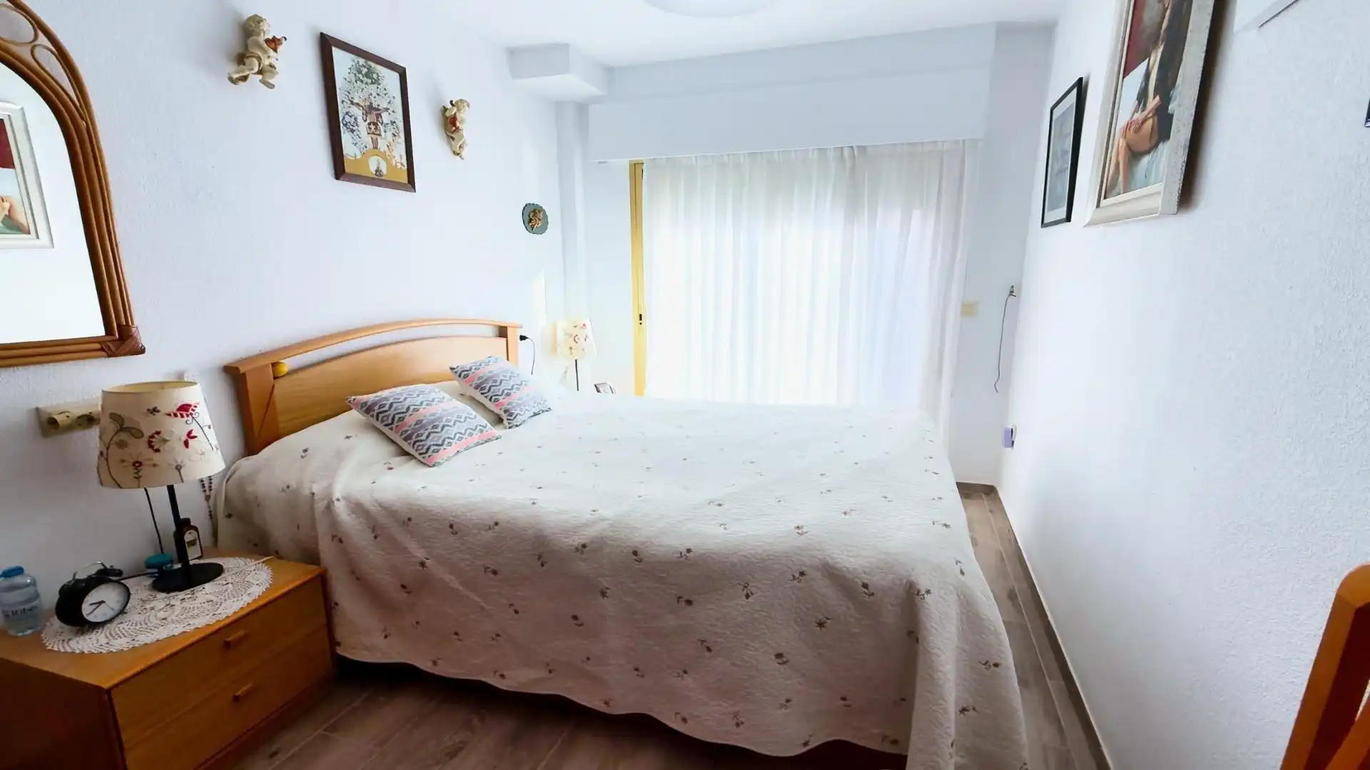 Dormitori de Pis en venda en Benidorm amb Moblat i Balcó