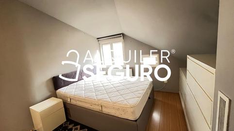 Foto 2 de Ático de alquiler en Conde Miranda, Acacias, Madrid