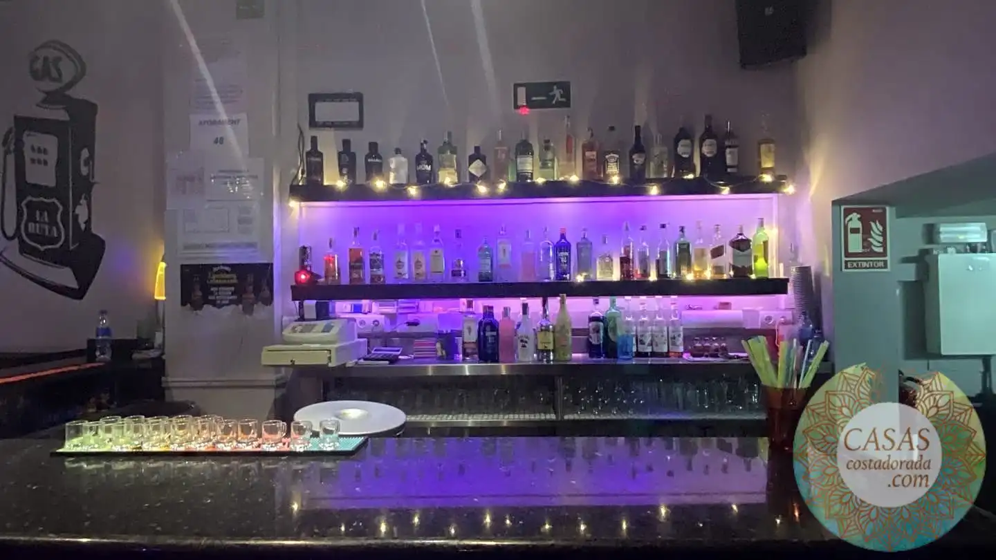 Local comercial en venda a Carrer Constitució, imagen 6