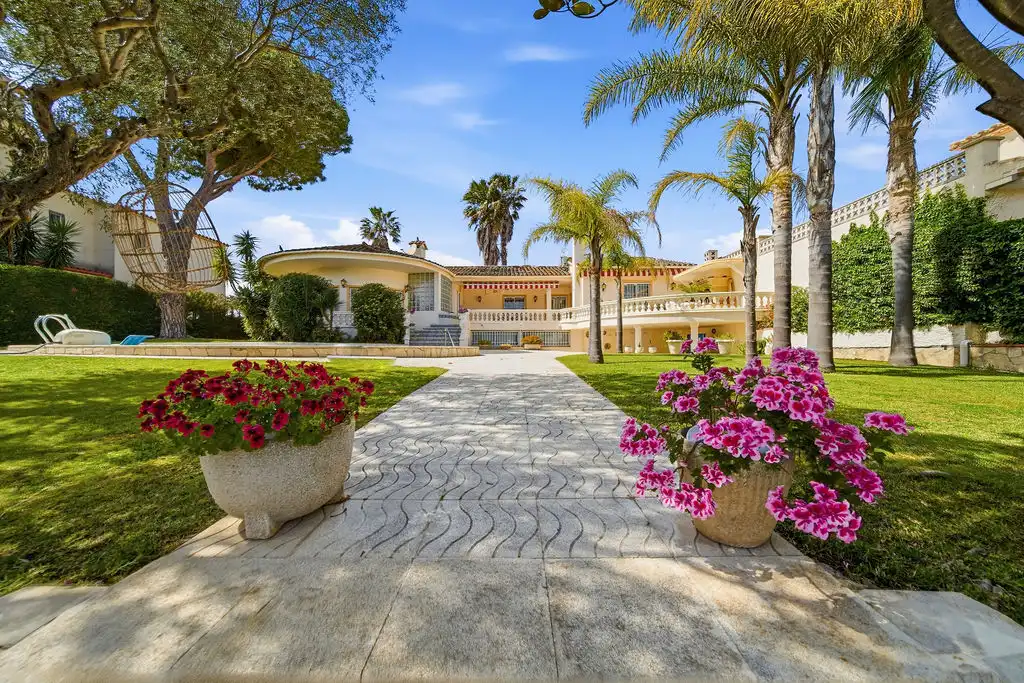 Casa con piscina en venta en Carrer Noguera, imagen 6